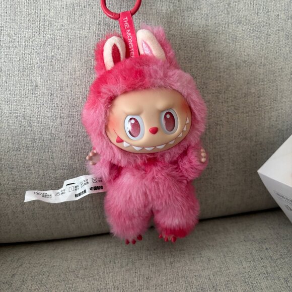 Authentic Pop Mart Labubu Love Big Into Energy Love - Picture 3 of 5